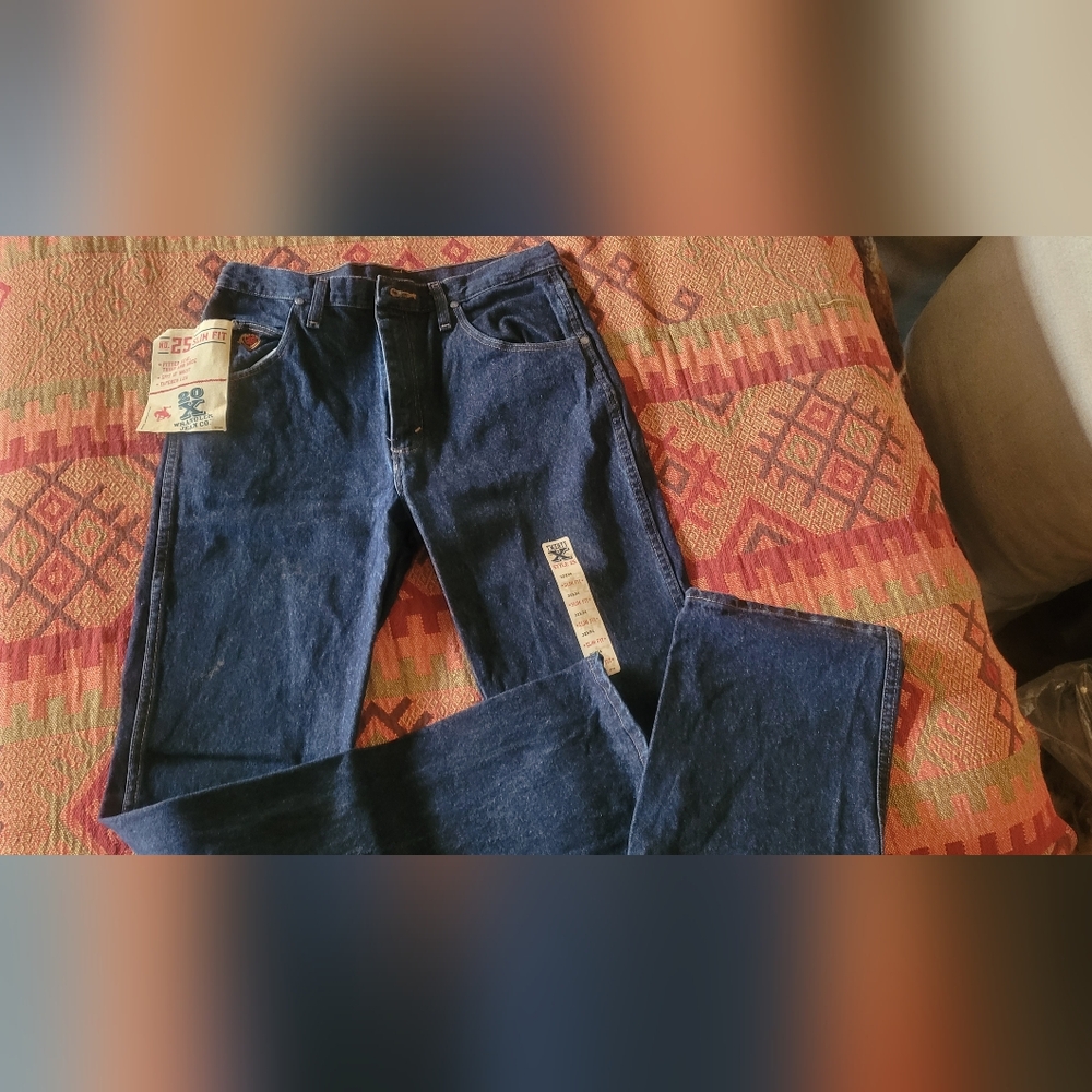 NO° 25 Wranglers